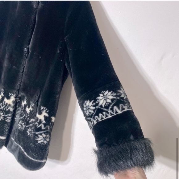 Alia Black Faux Fur Coat With Hood And Winter Themed Trim M - Picture 7 of 16